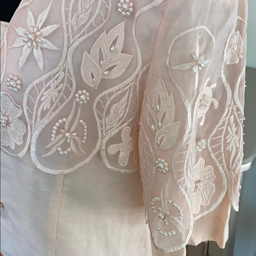 🛍Beautiful Beaded Suit - Picture 3 of 4